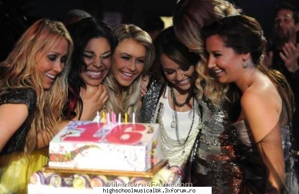 ashlet tisdale si miley cirus cele mai bune prietene - ash si miley sunt f bune - ashle tisdale/sharpay
