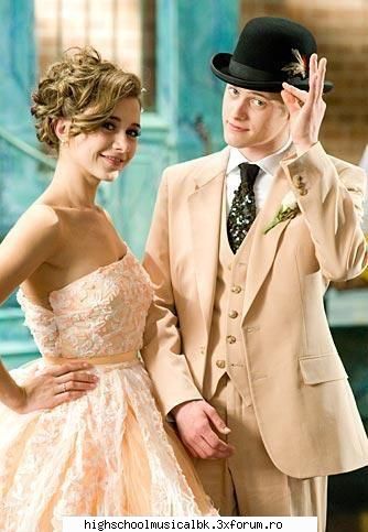 asta e tare! poze din hsm 3